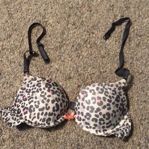 Victoria’s Secret push up bra